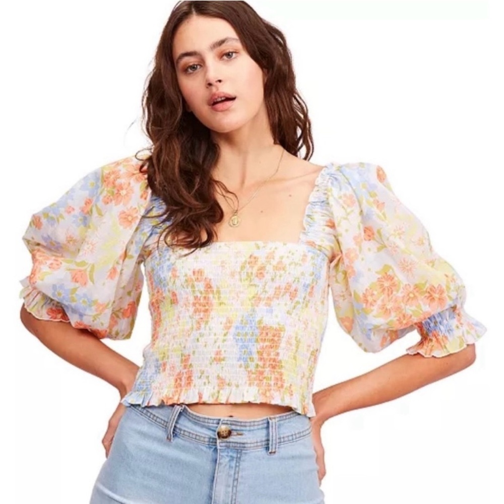 Billabong Floral Smocked Puff Sleeve Crop Top
